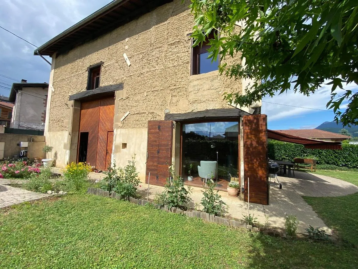 Maison D'Hotes - La Grange Du Janin Saint-Jean-de-Moirans Guest house